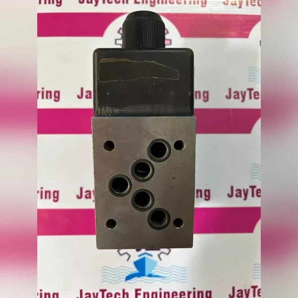 Rexroth 4we10d33/cw230n9k4 Electromagnetic Directional Valve 00912496 - Image 5